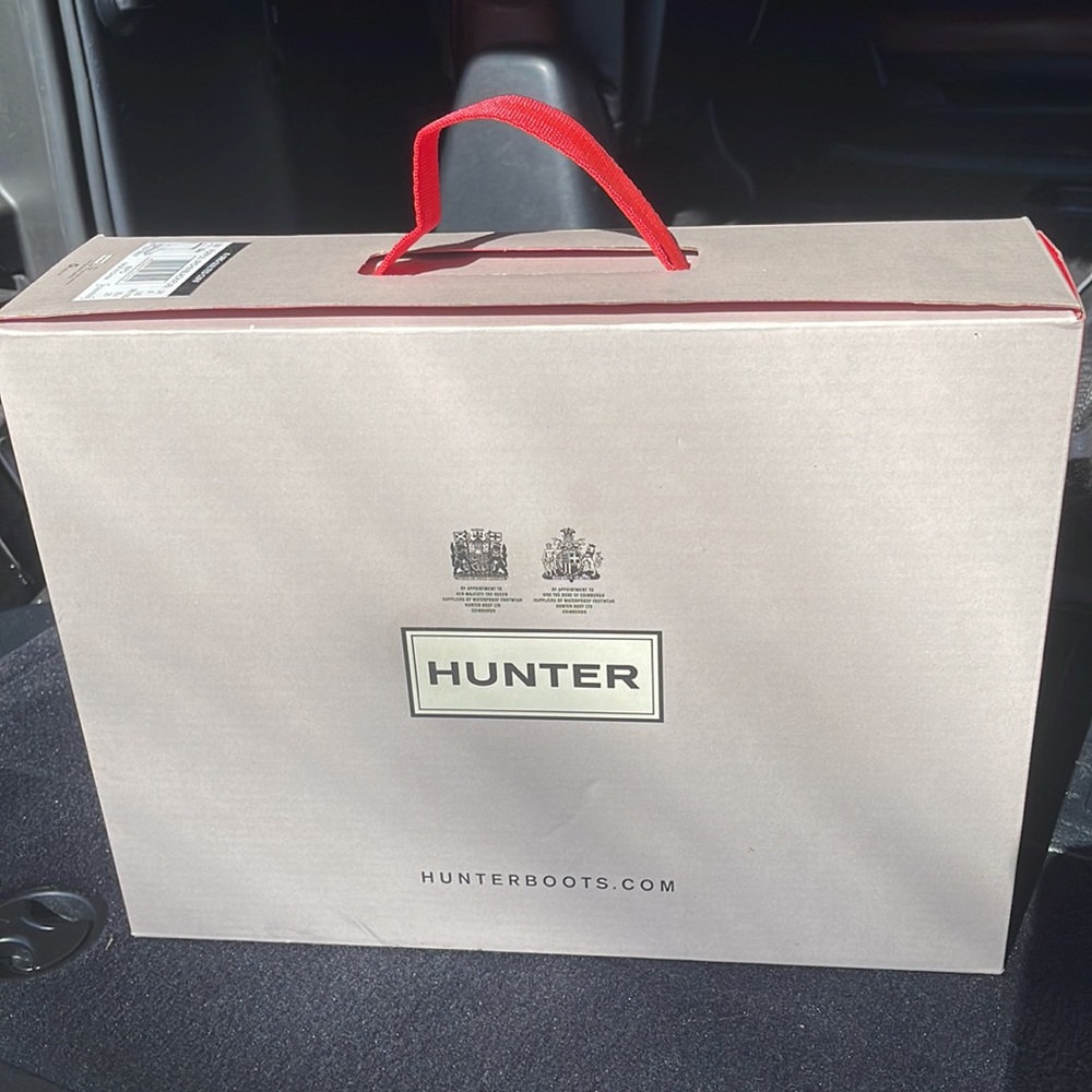 NEW Hunter Quilted Cuff Boots - Picture 4 of 6